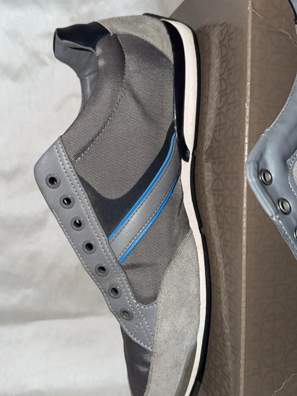 Hugo Boss Men's Gray Suede & Mesh Sneakers Blue Accent Casual Shoes